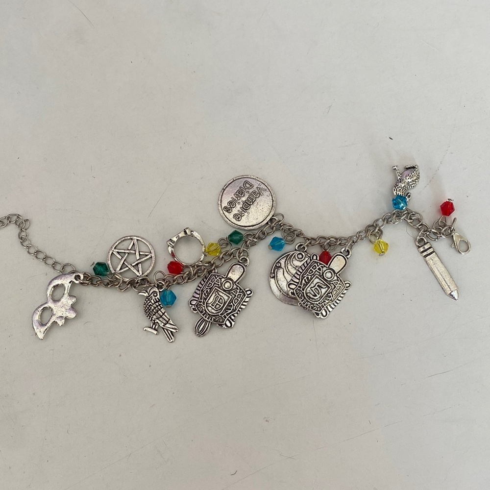 Vampire Diaries Jewelry Set
